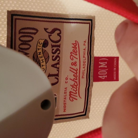 Dead stock bulls warmup jacket! - Picture 3 of 4